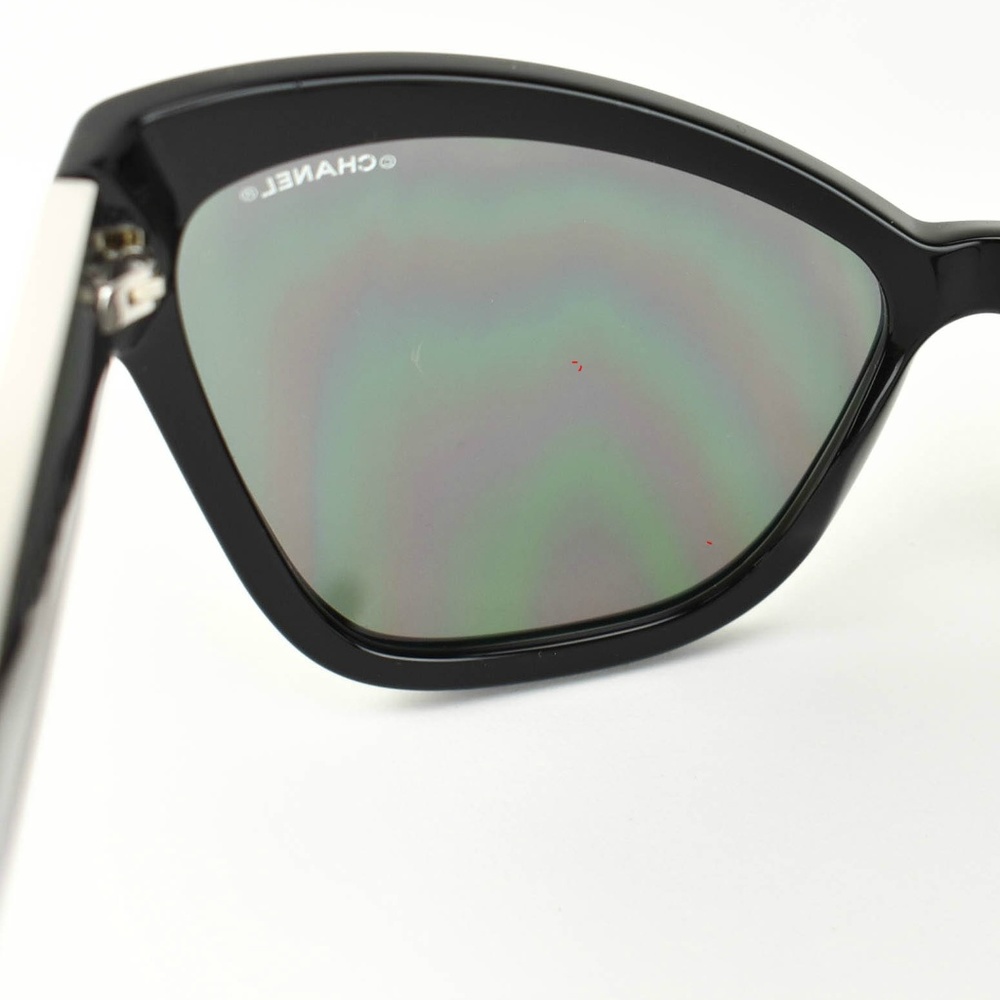 CHANEL: Black CC Logo Mirrored Sunglasses (cj) - Picture 6 of 8